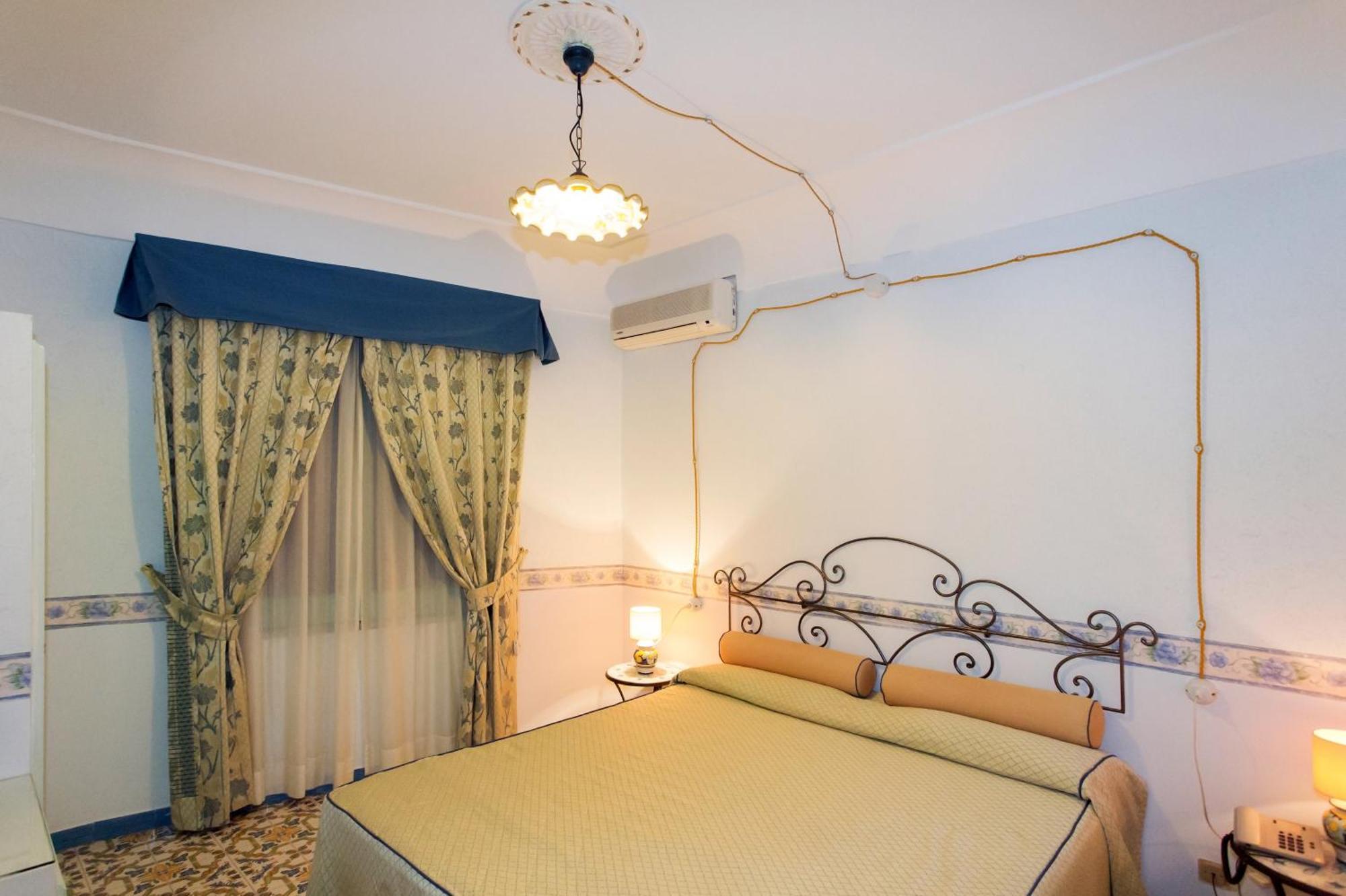 Fico D'India Relais Hotel Furore Szoba fotó